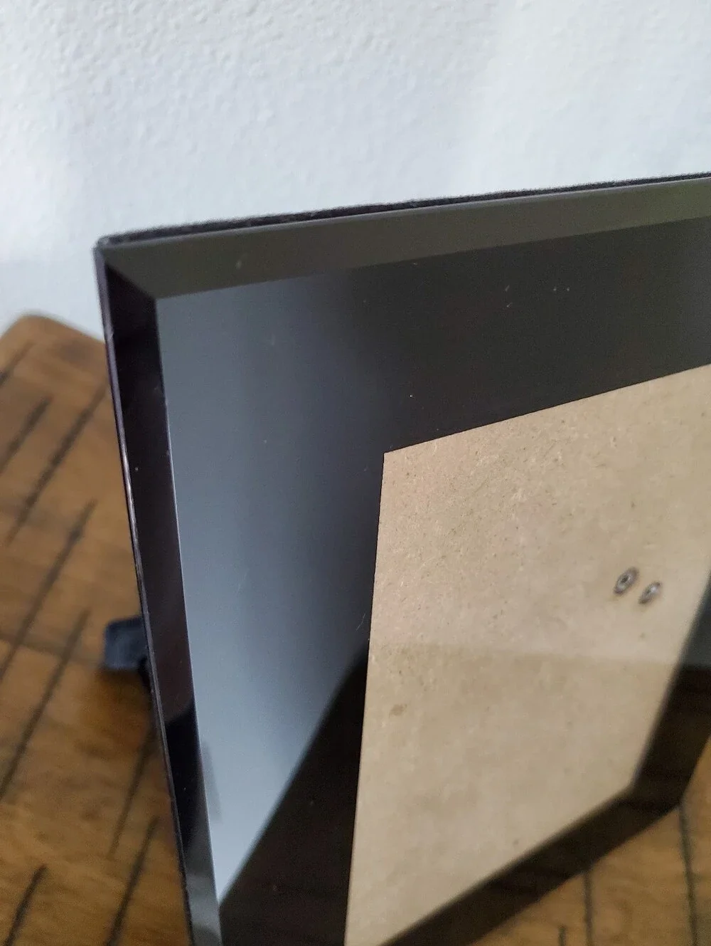 N/A black beveled